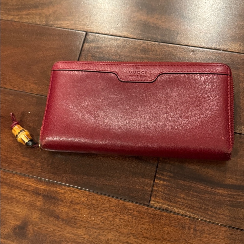 Authentic Red leather Gucci wallet